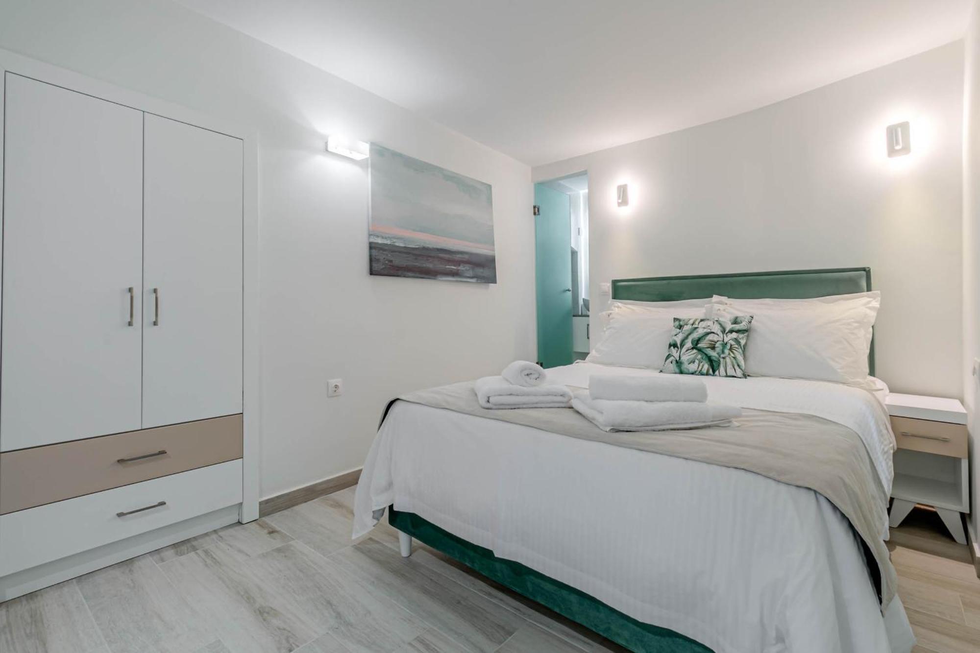 Agisilaos Apartments コルフ島 エクステリア 写真