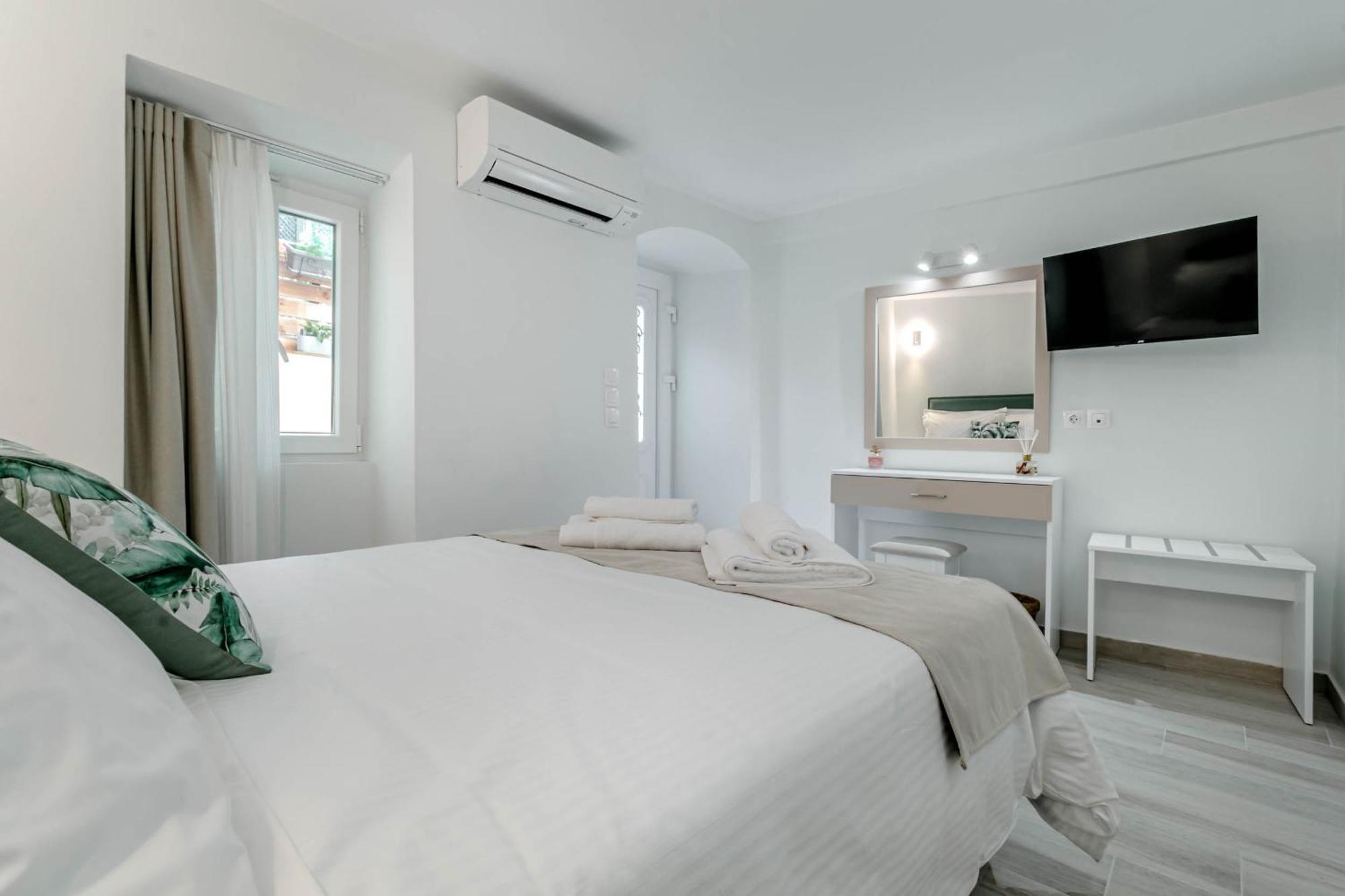 Agisilaos Apartments コルフ島 エクステリア 写真