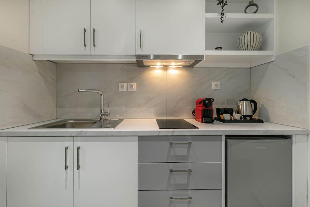Agisilaos Apartments コルフ島 エクステリア 写真