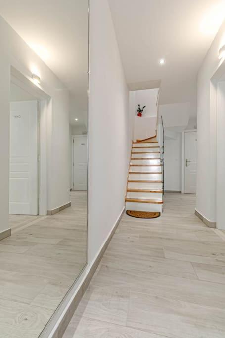 Agisilaos Apartments コルフ島 エクステリア 写真